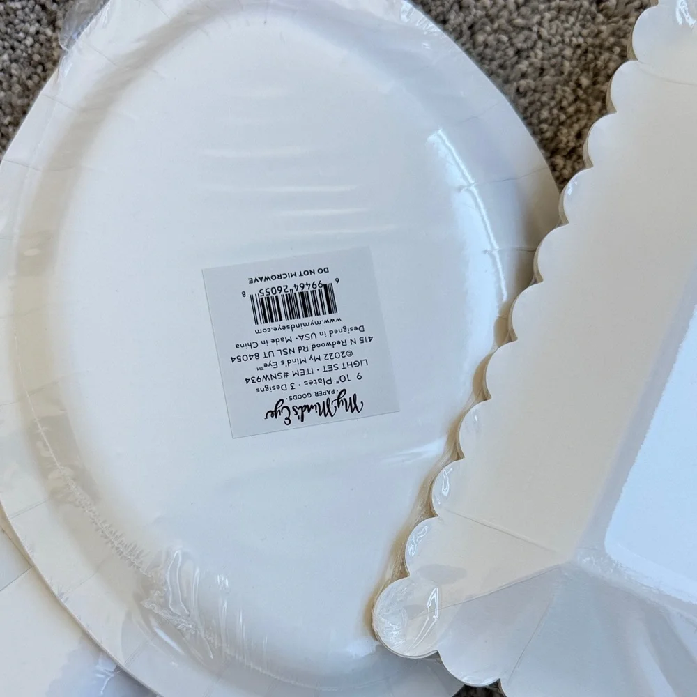 Holiday Party Plate and Napkin Kit